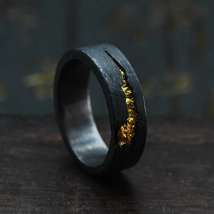 Cracked Gold Edge Ring